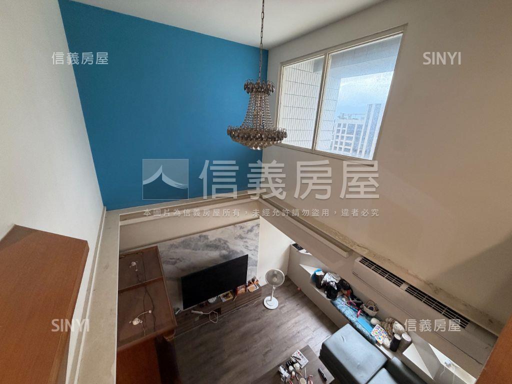 精美樓中樓景觀豪邸房屋室內格局與周邊環境