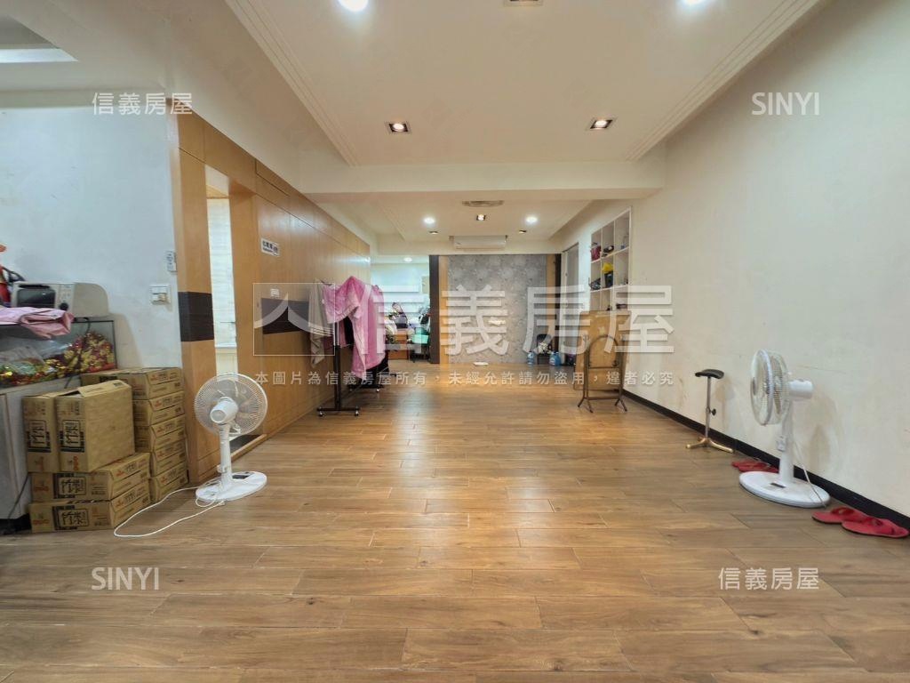 民光優質黃金三角窗店面房屋室內格局與周邊環境