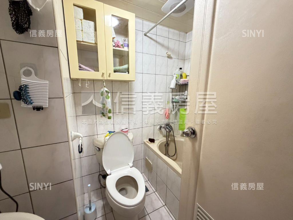 高湯屋電梯套房山景美屋房屋室內格局與周邊環境