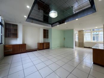 捷運大空間邊間公寓