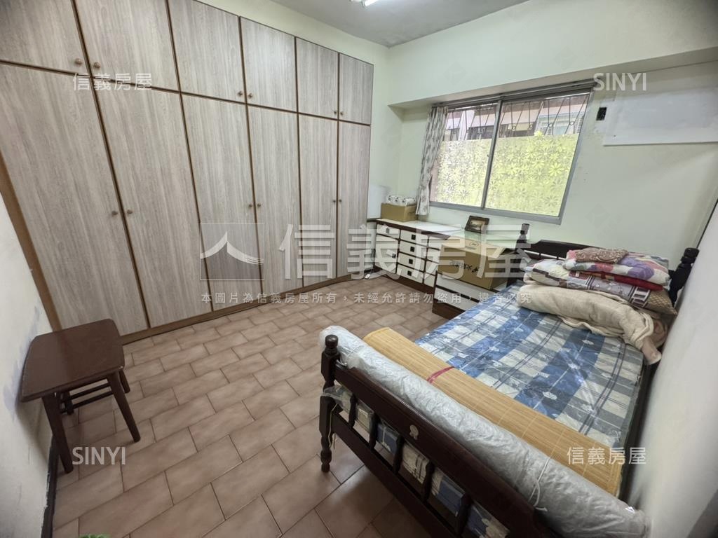 忠駝稀有朝南三房房屋室內格局與周邊環境
