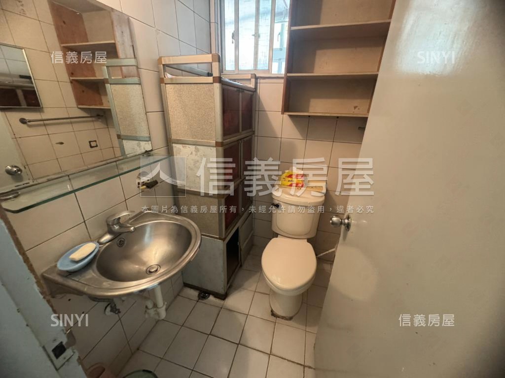 忠駝稀有朝南三房房屋室內格局與周邊環境