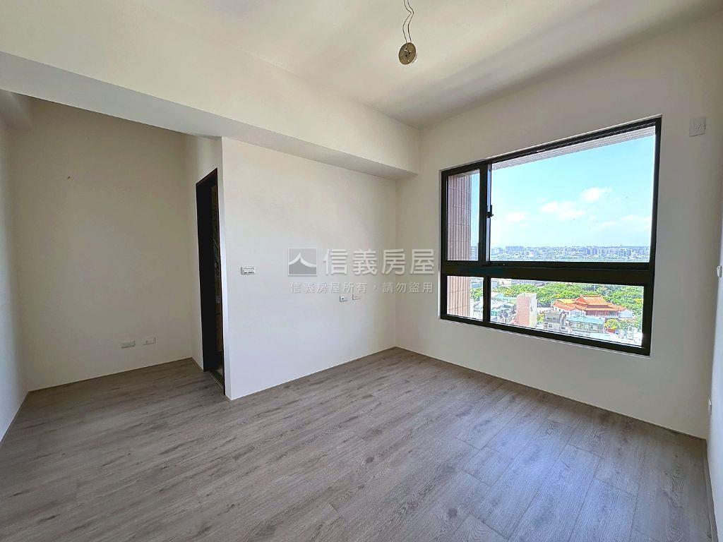 府前欣苑３房河景好美房屋室內格局與周邊環境