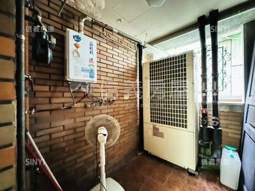 依山傍水中悅花廣四房車位房屋室內格局與周邊環境