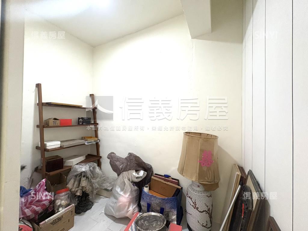 三重屋況美一樓方正免整理房屋室內格局與周邊環境