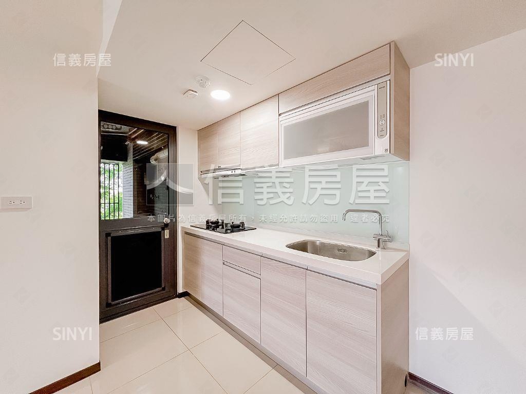朝南稀有釋出輕裝潢大三房房屋室內格局與周邊環境