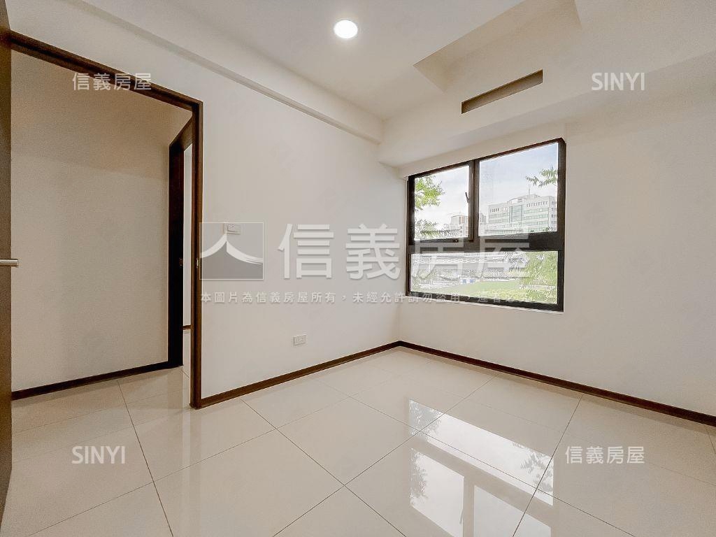 朝南稀有釋出輕裝潢大三房房屋室內格局與周邊環境