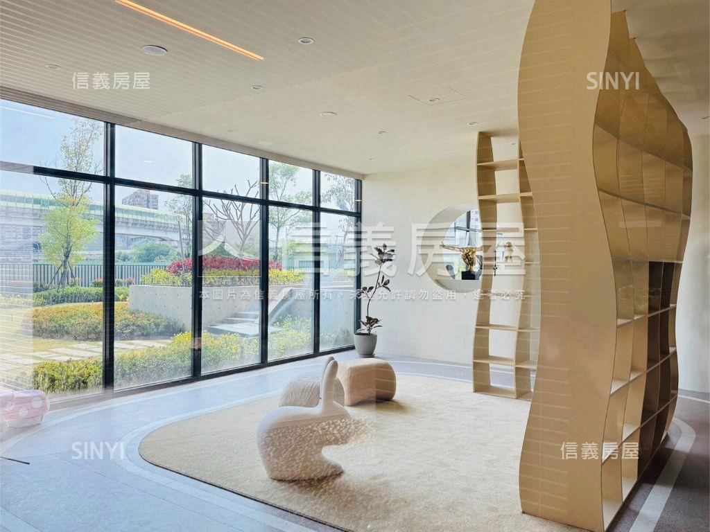 朝南稀有釋出輕裝潢大三房房屋室內格局與周邊環境