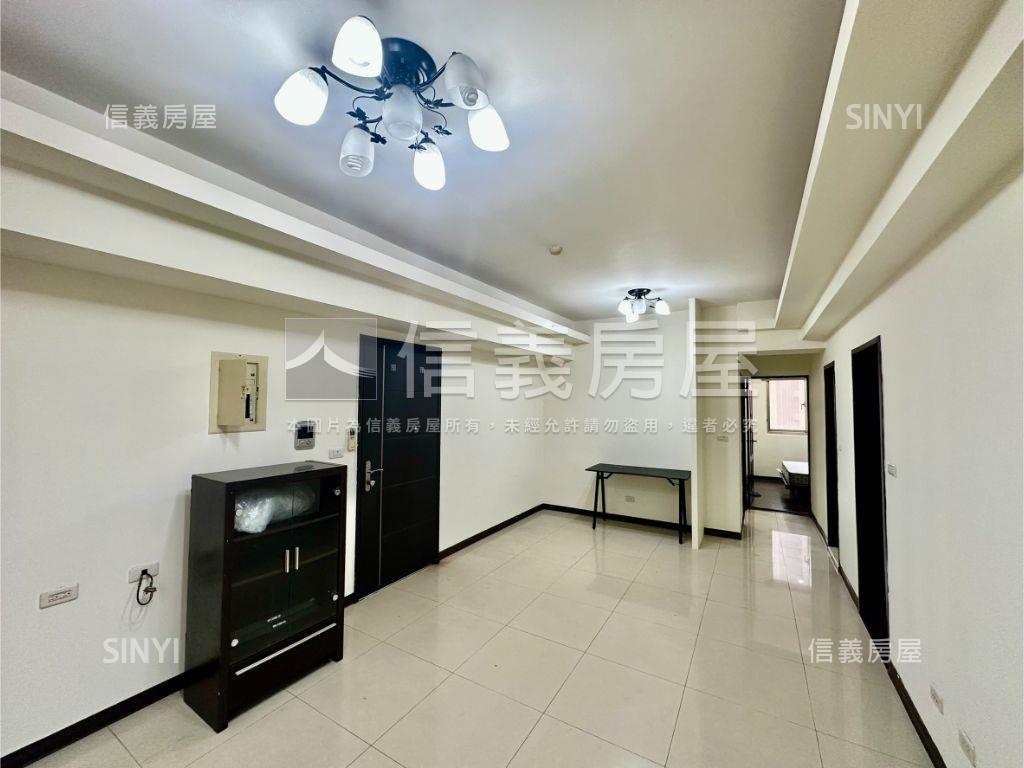 【專任】灣頂二房帶車位房屋室內格局與周邊環境