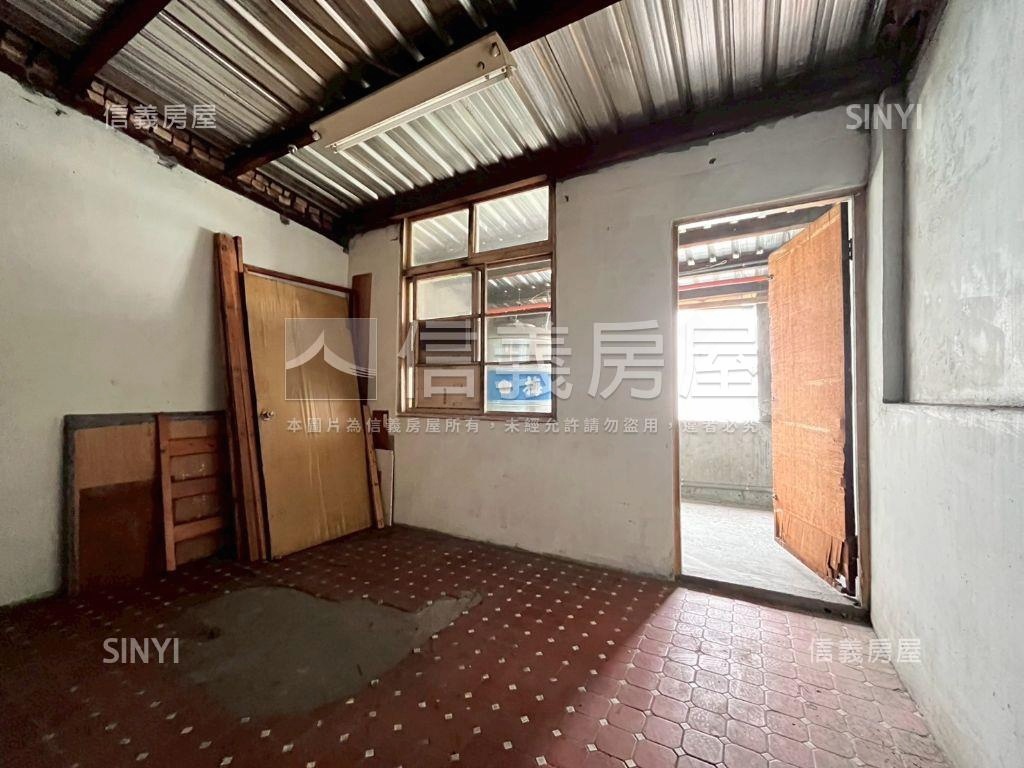 瑞隆商圈前後採光活巷透天房屋室內格局與周邊環境