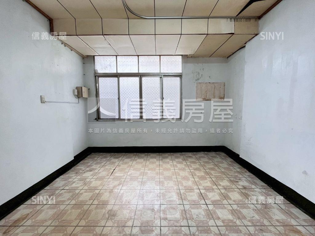 瑞隆商圈前後採光活巷透天房屋室內格局與周邊環境