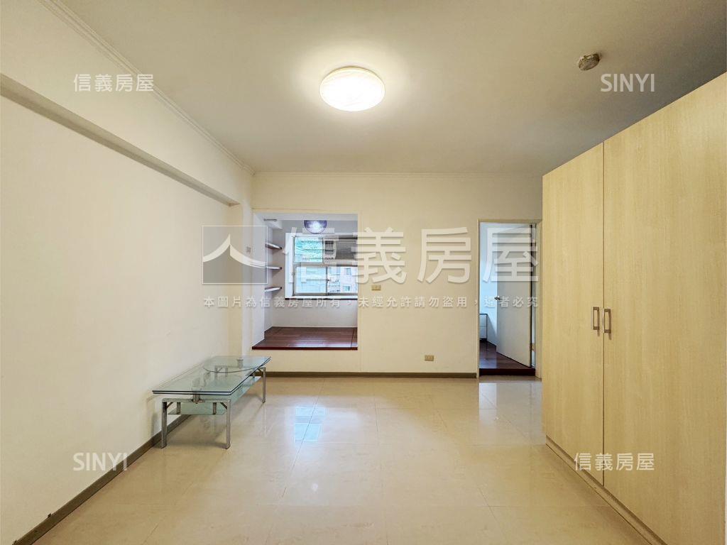 湖邦新第經典２房車位房屋室內格局與周邊環境