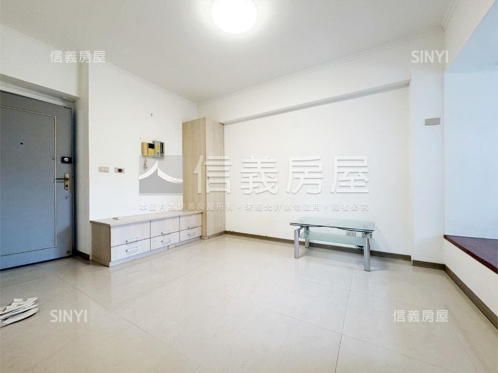 湖邦新第經典２房車位房屋室內格局與周邊環境