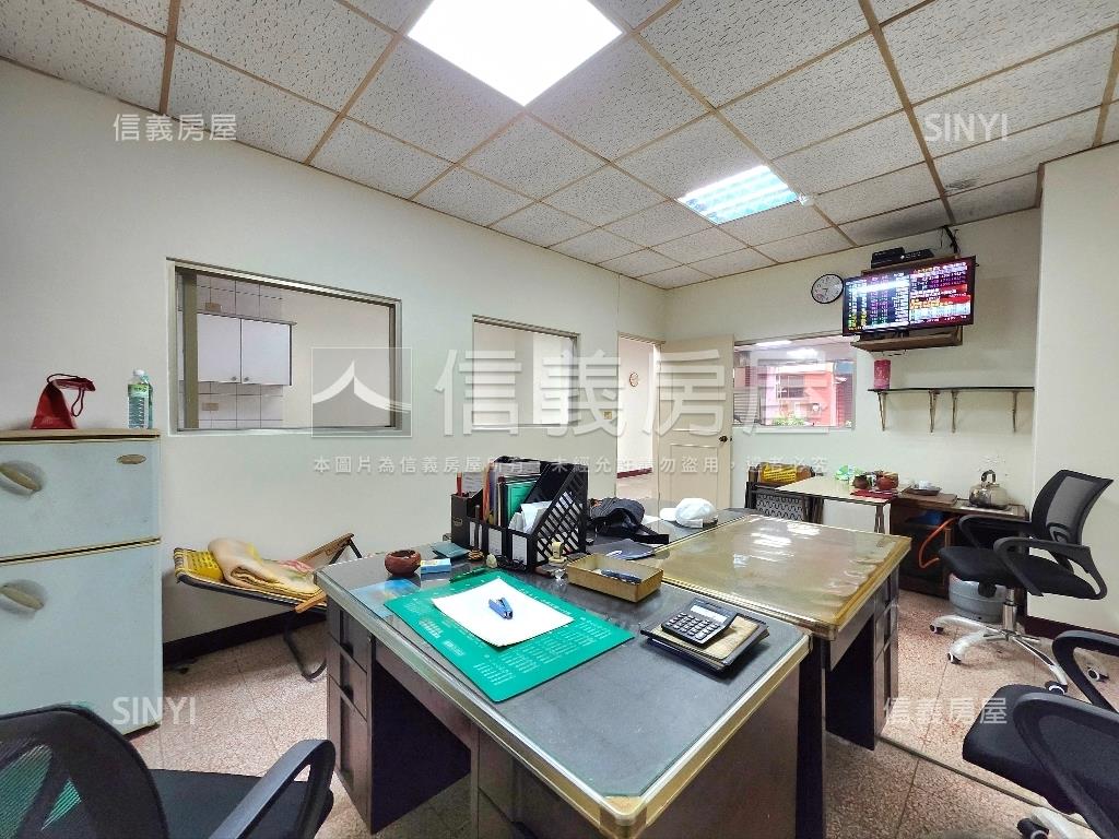 近銀河灣計畫區社區一樓房屋室內格局與周邊環境