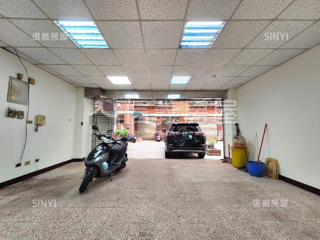 近銀河灣計畫區社區一樓房屋室內格局與周邊環境