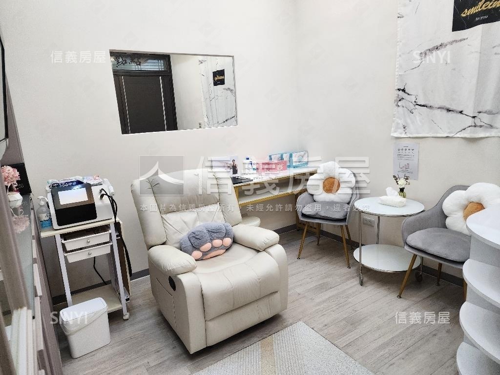 民族裝潢一樓房屋室內格局與周邊環境