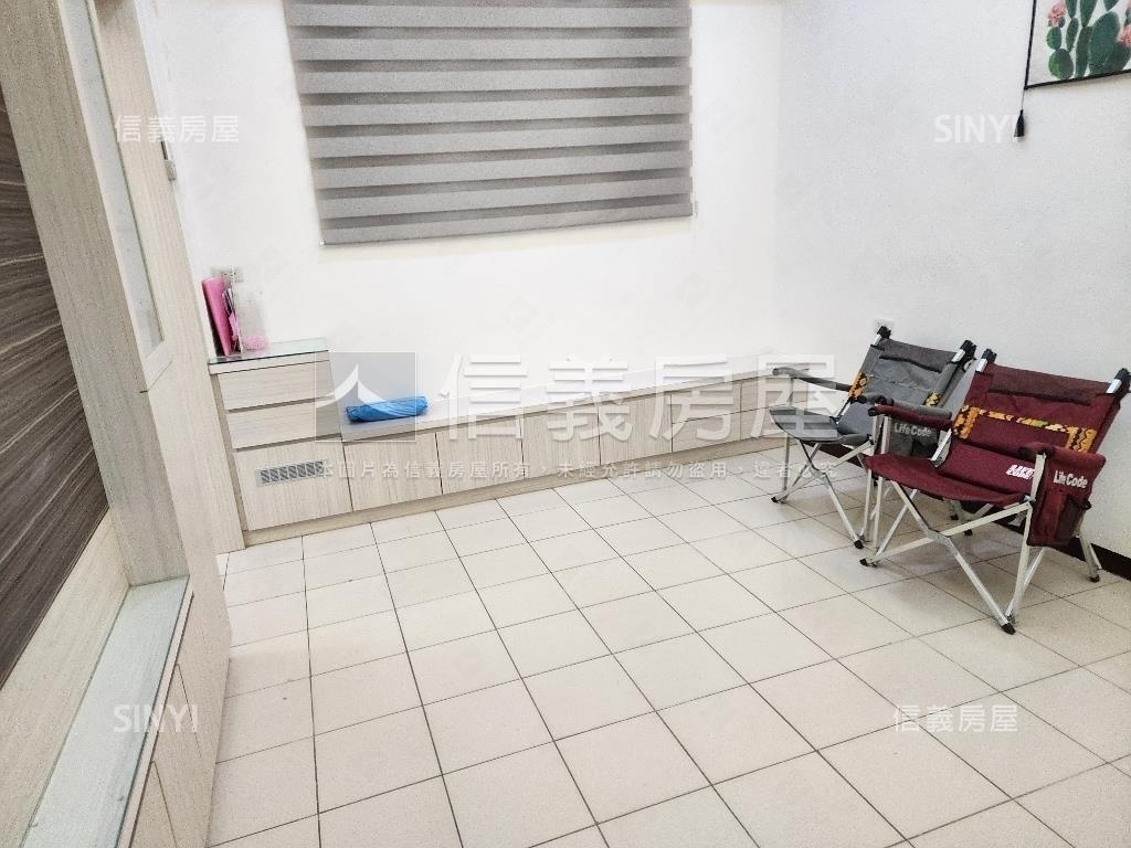 民族裝潢一樓房屋室內格局與周邊環境