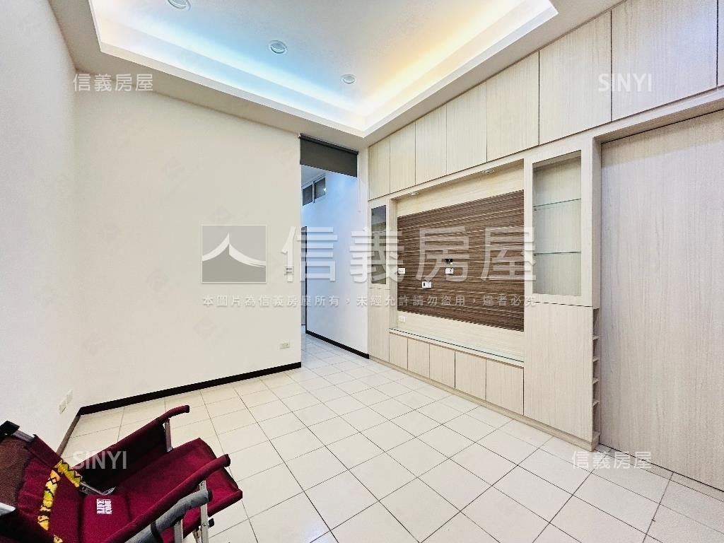 民族裝潢一樓房屋室內格局與周邊環境