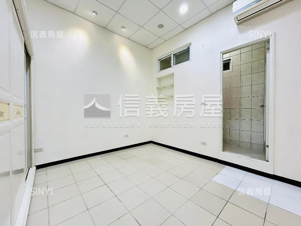 民族裝潢一樓房屋室內格局與周邊環境