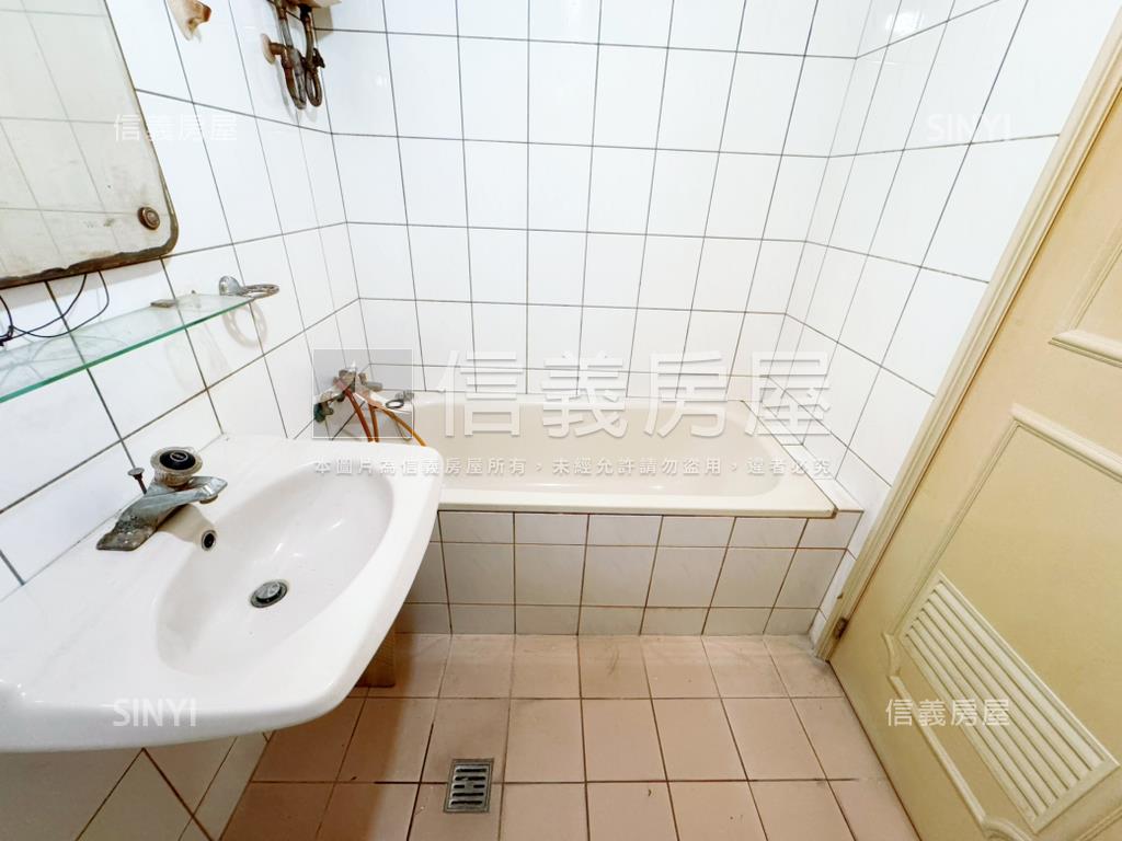 大鎮江山質感美套房房屋室內格局與周邊環境