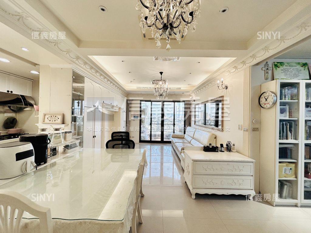 築城遠眺美景三房車位房屋室內格局與周邊環境