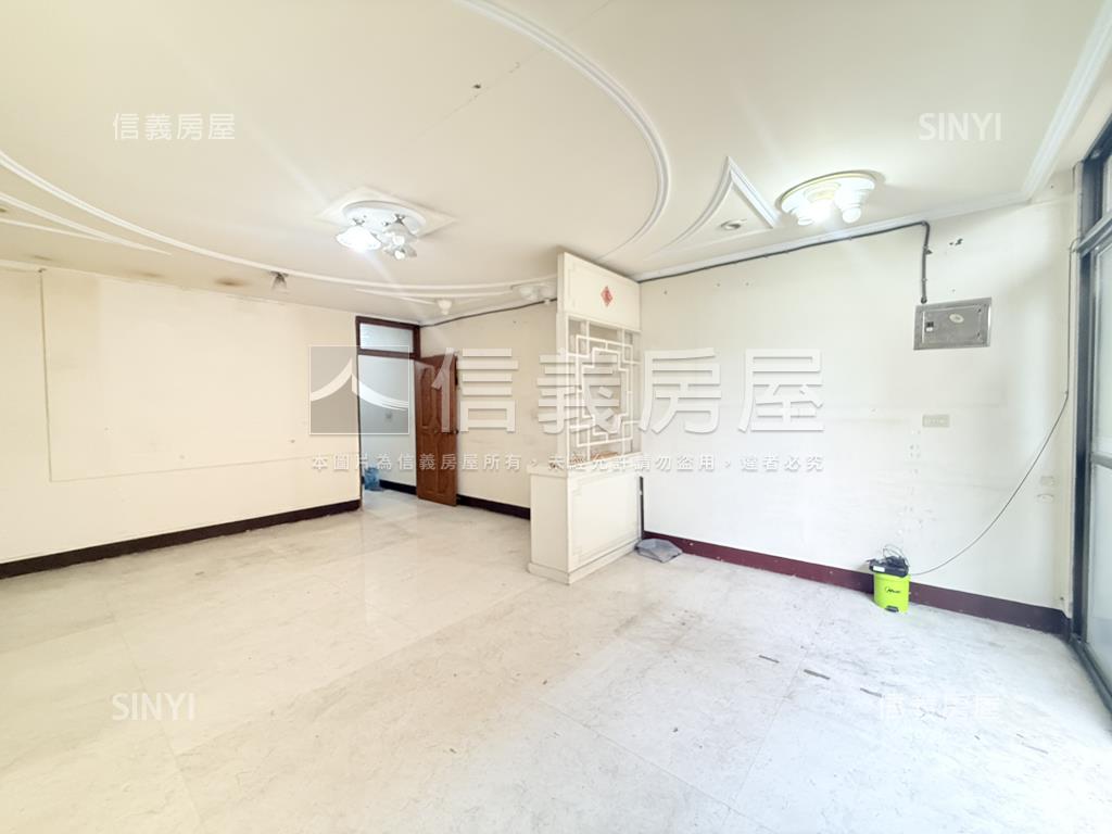 南投家樂福旁美透天房屋室內格局與周邊環境