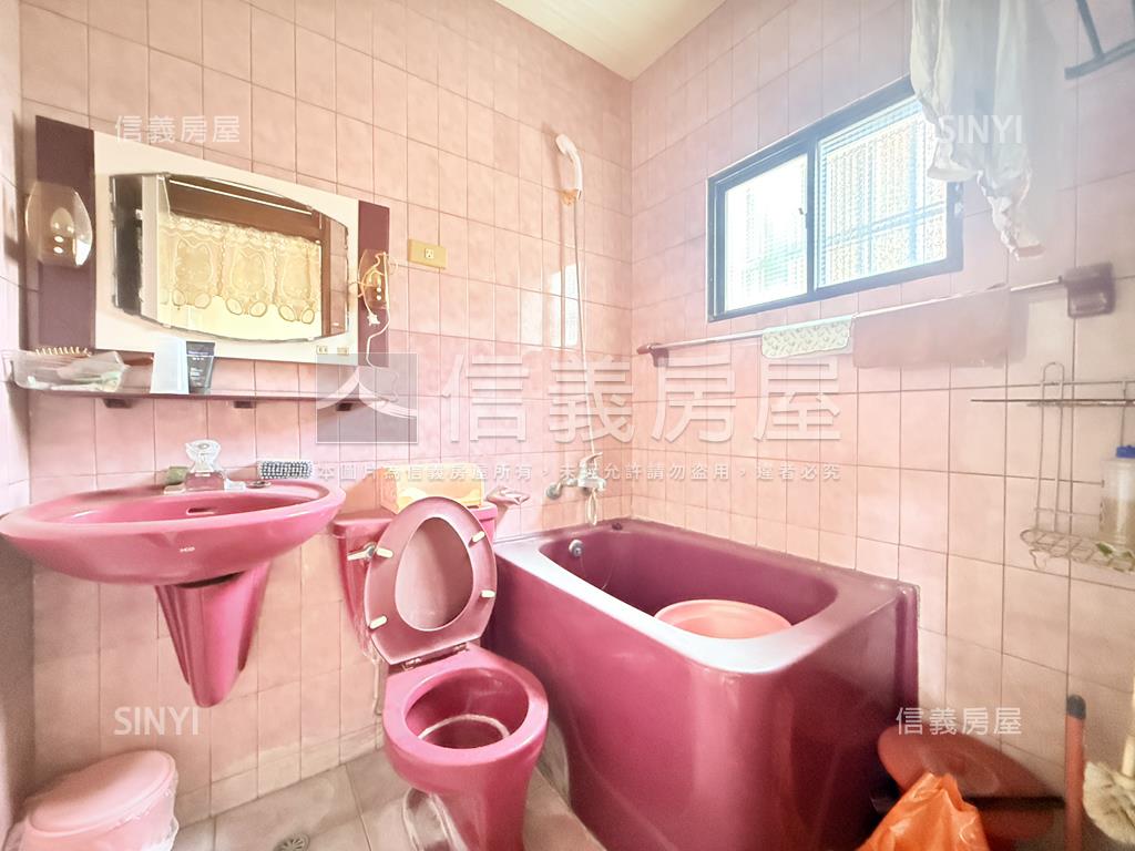南投家樂福旁美透天房屋室內格局與周邊環境