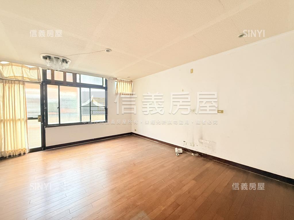 南投家樂福旁美透天房屋室內格局與周邊環境