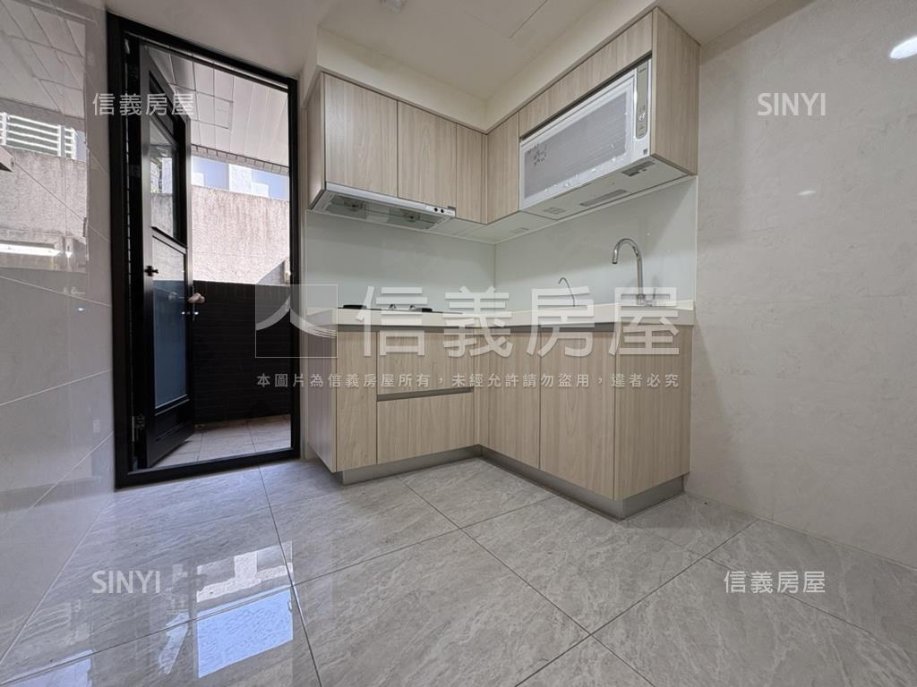 欣聯心邊間三房車位房屋室內格局與周邊環境