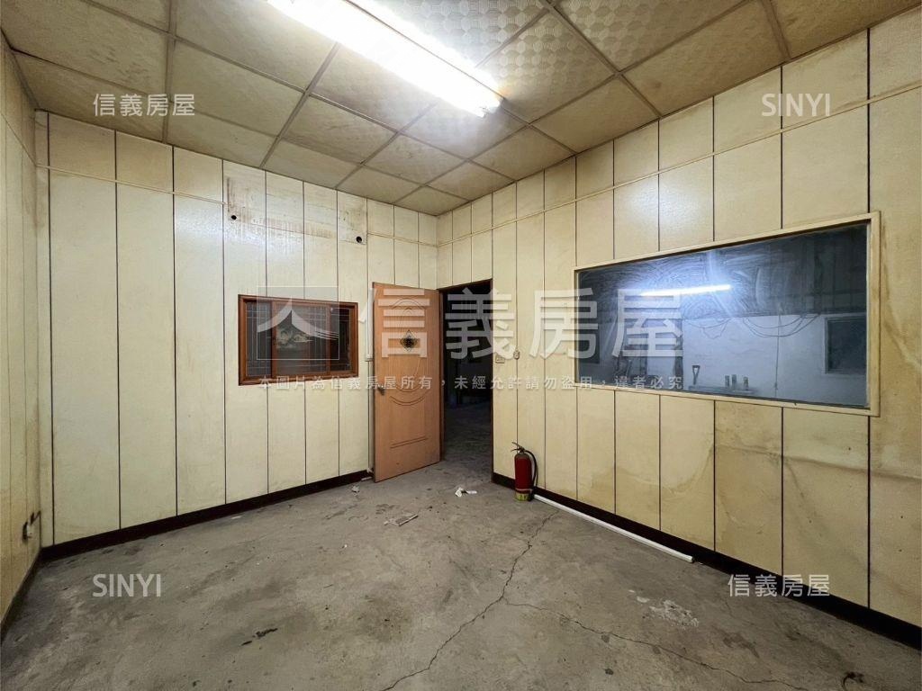 臨溪北街有建築線方正美地房屋室內格局與周邊環境