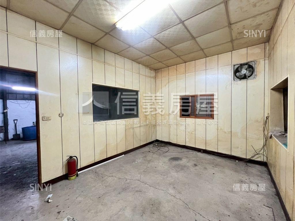 臨溪北街有建築線方正美地房屋室內格局與周邊環境