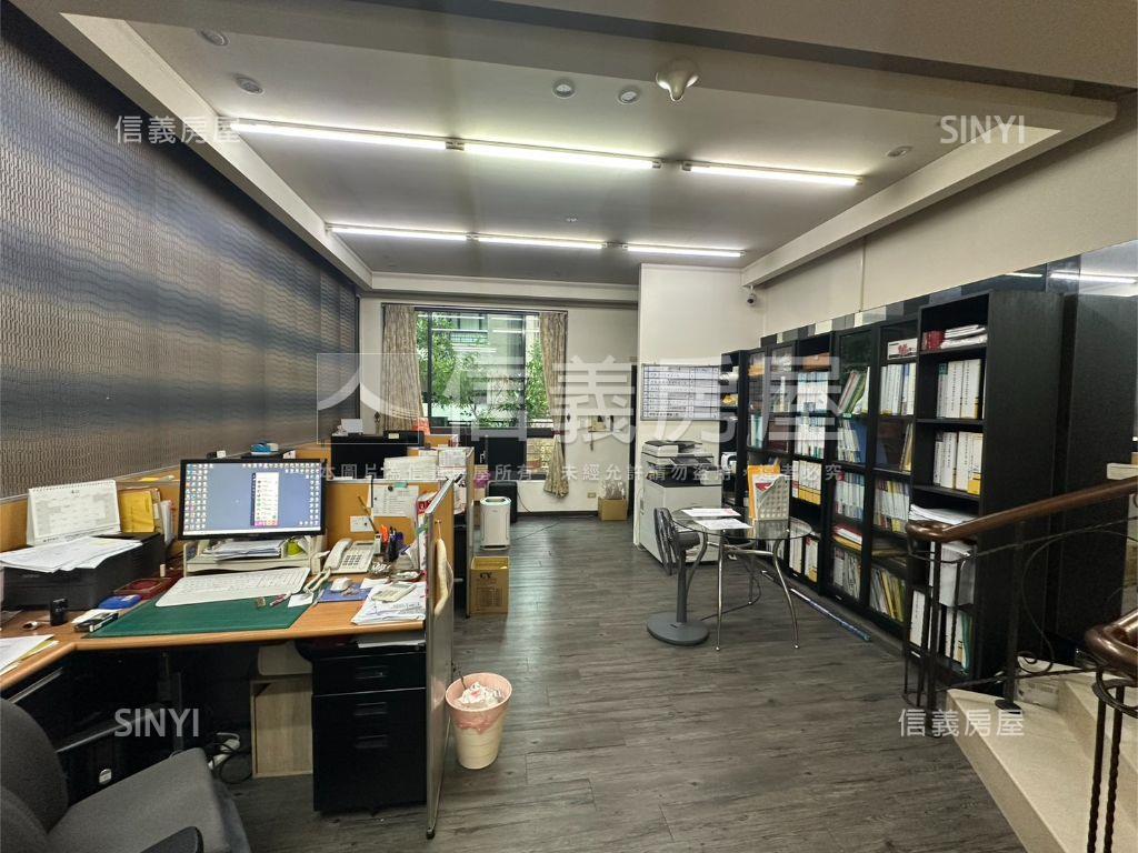 高鐵特區別墅勳章房屋室內格局與周邊環境