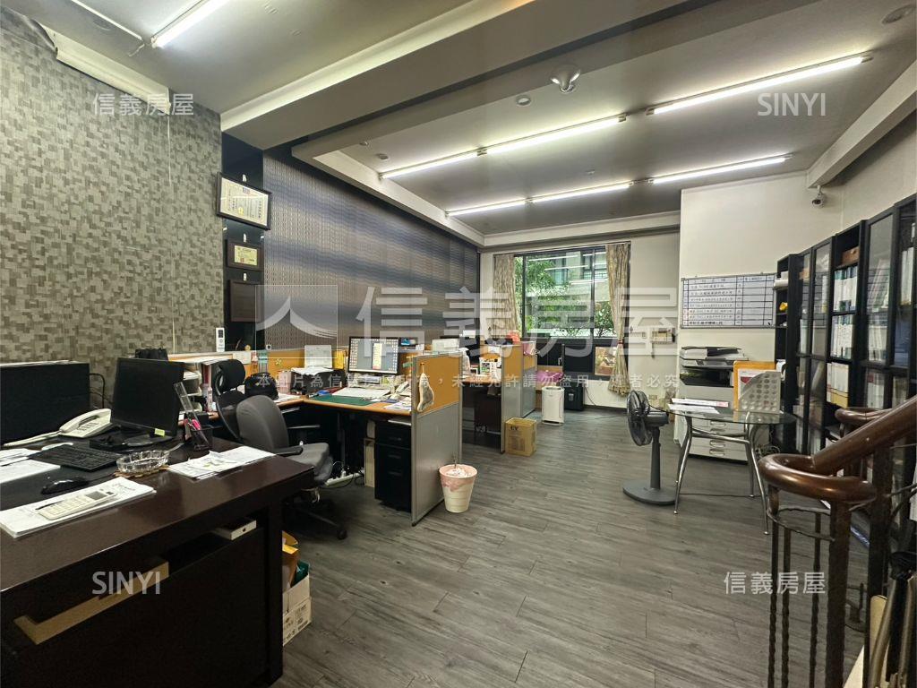 高鐵特區別墅勳章房屋室內格局與周邊環境