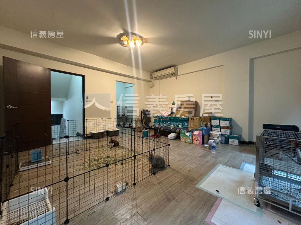 高鐵特區別墅勳章房屋室內格局與周邊環境