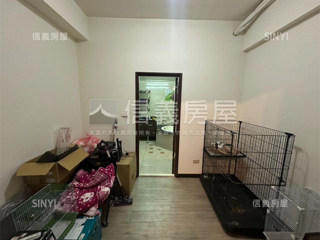 高鐵特區別墅勳章房屋室內格局與周邊環境