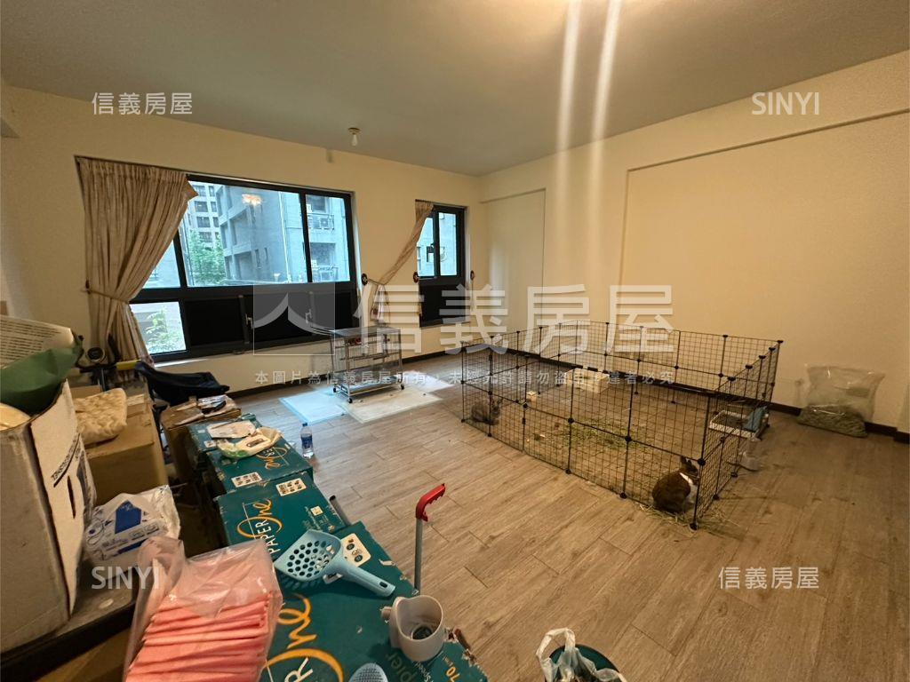 高鐵特區別墅勳章房屋室內格局與周邊環境