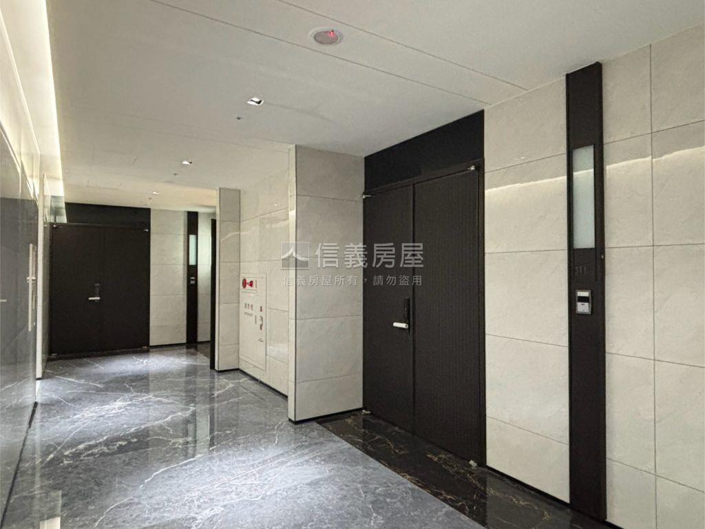 板橋江翠全新鋼骨辦公６Ｆ房屋室內格局與周邊環境