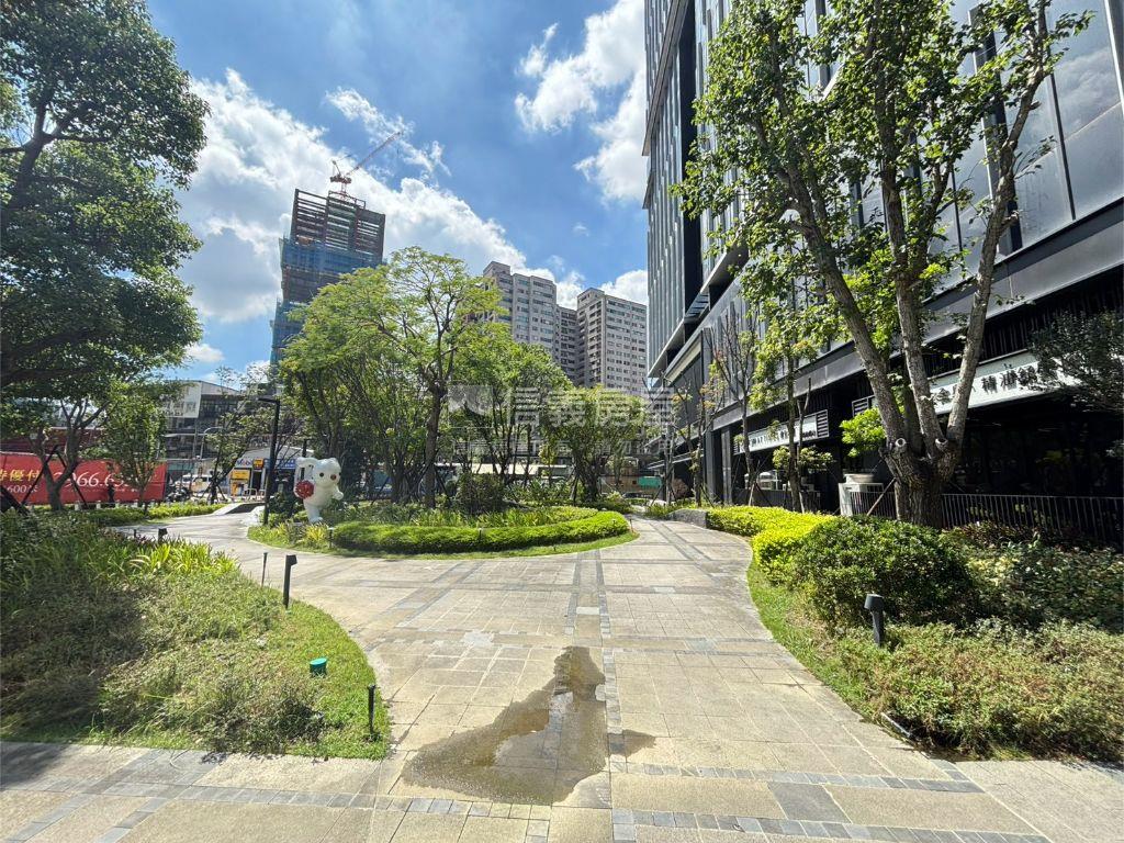 板橋江翠全新鋼骨辦公６Ｆ房屋室內格局與周邊環境