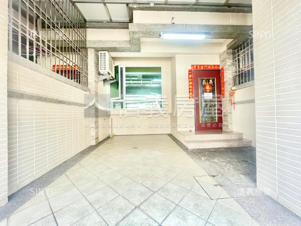 出價談！公園車庫透天房屋室內格局與周邊環境