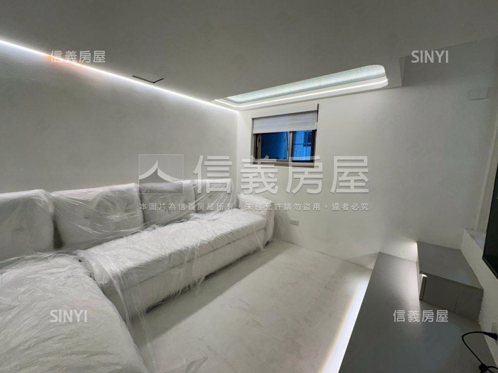 市府艾蜜麗挑高質感美邸房屋室內格局與周邊環境