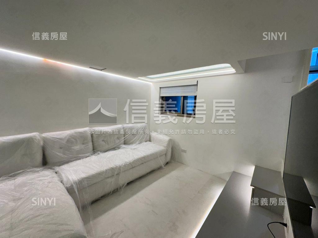 市府艾蜜麗挑高質感美邸房屋室內格局與周邊環境