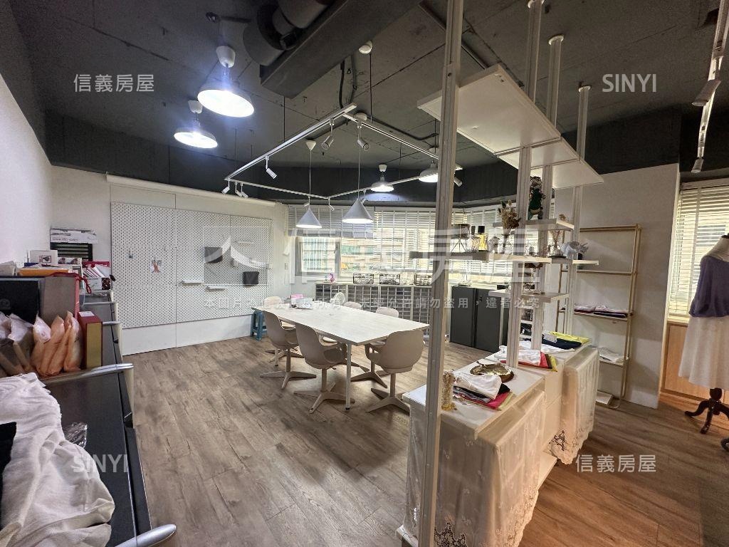 三重捷運明亮美辦２房屋室內格局與周邊環境