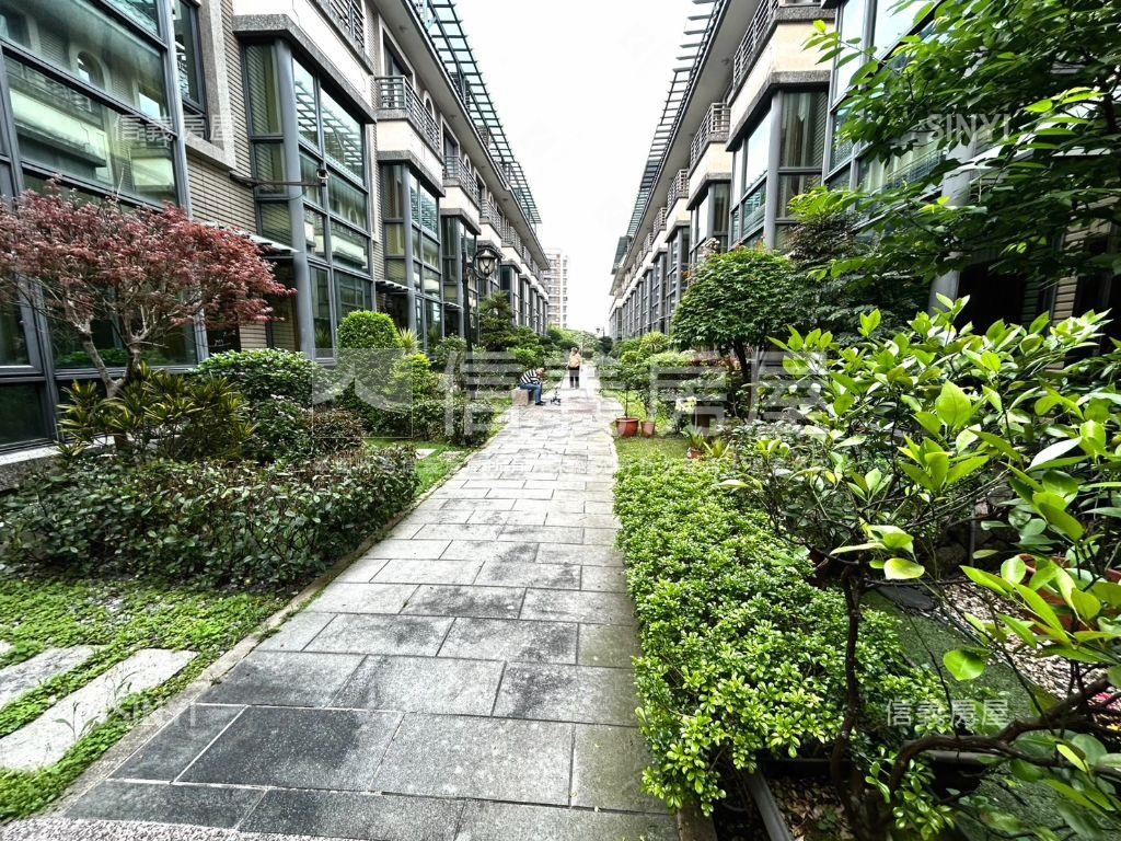 近公園自有車庫大溪美別墅房屋室內格局與周邊環境