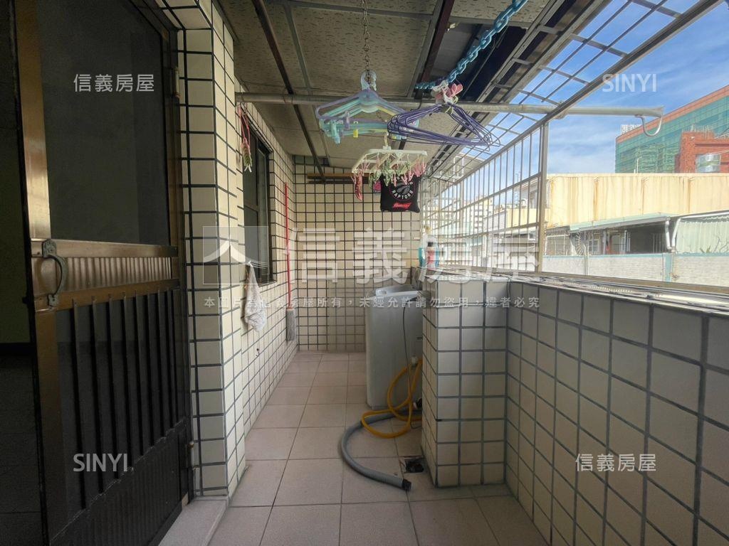 三多捷運永樂街上騎樓透店房屋室內格局與周邊環境
