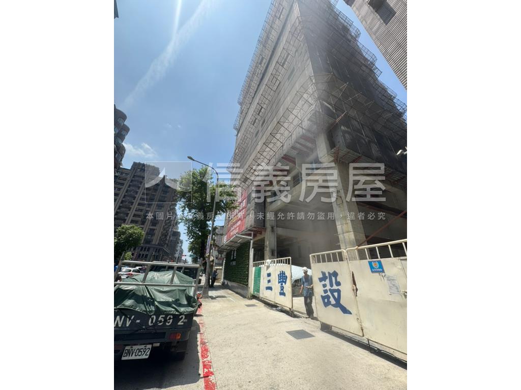 三豐雲極高樓２房＋車位房屋室內格局與周邊環境