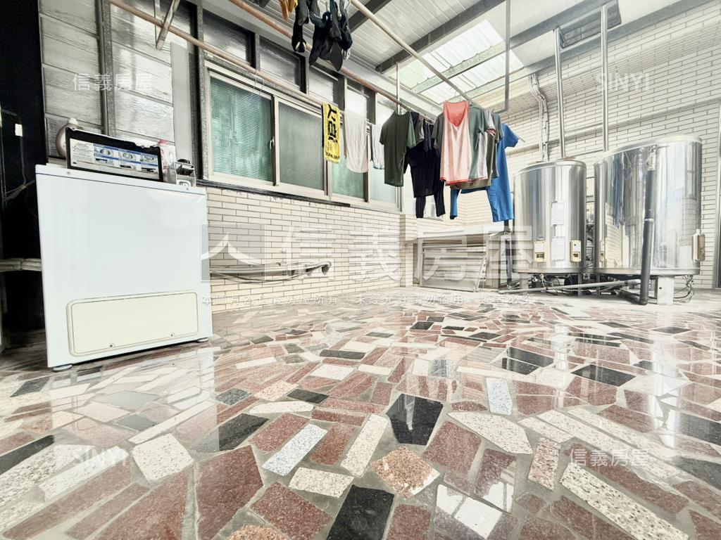 近喜來登生活圈臨路透天房屋室內格局與周邊環境