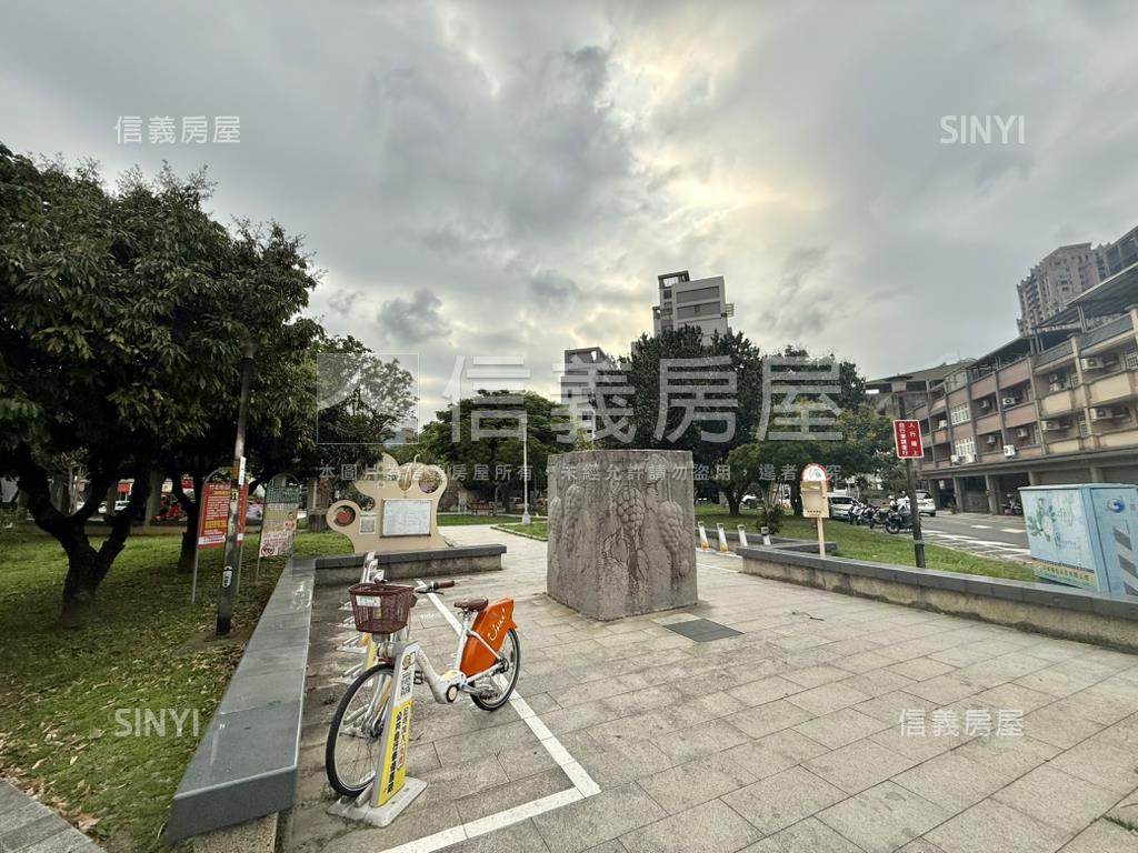 近喜來登生活圈臨路透天房屋室內格局與周邊環境