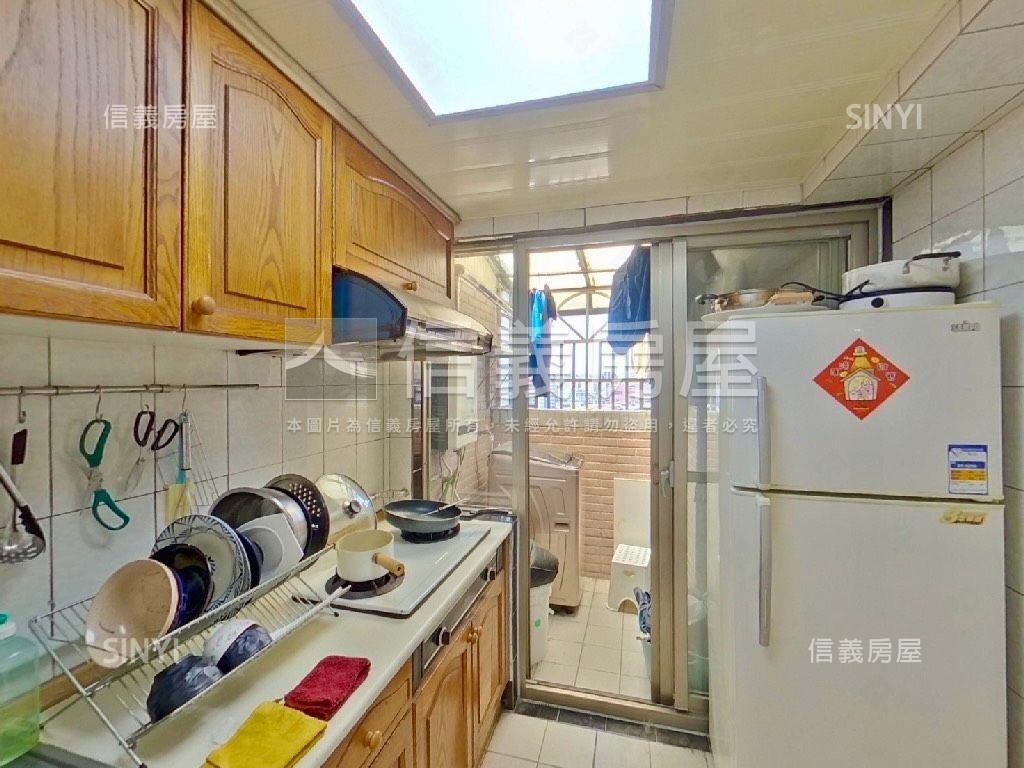 獨家宏國電梯兩房高樓美景房屋室內格局與周邊環境