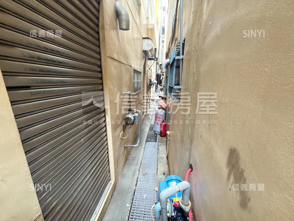 三多亞灣屋況美透天房屋室內格局與周邊環境