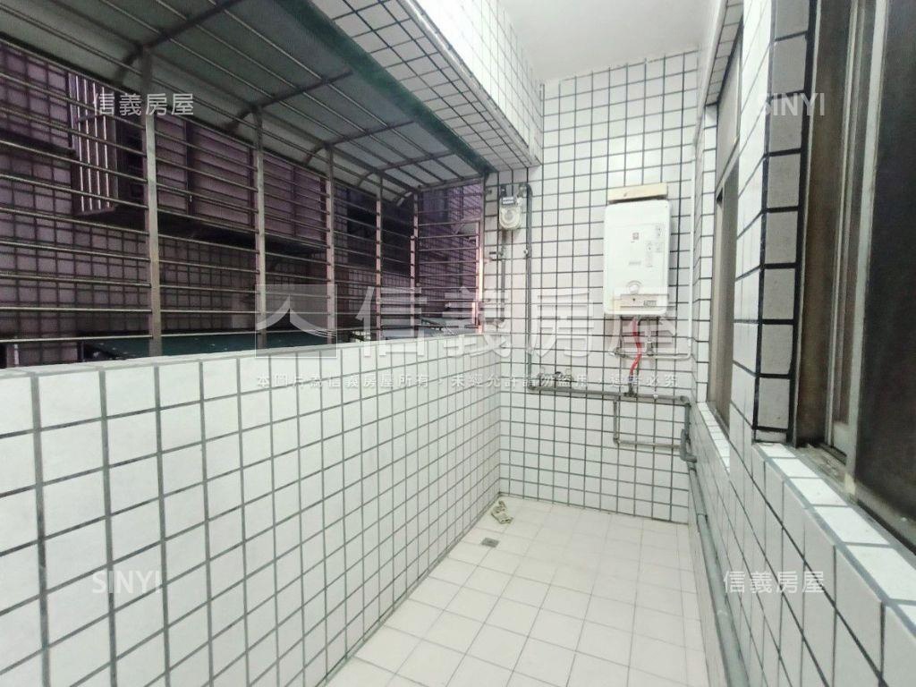 麒麟邊間電梯三房房屋室內格局與周邊環境